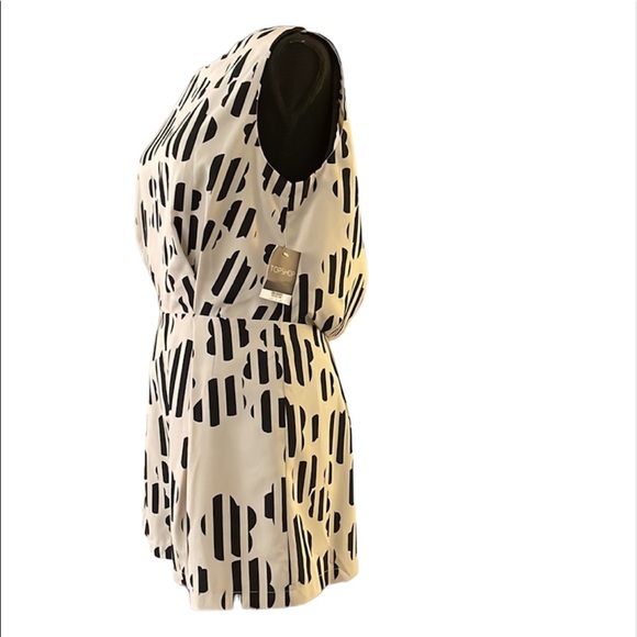 🆕 NWT Topshop Cloud Print Romper- sexy swoop open back, with black lace inlet - Picture 3 of 5